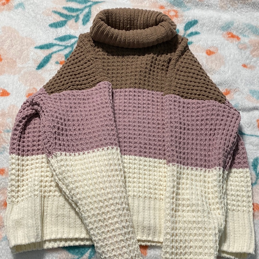 Women’s Sweater Size Small